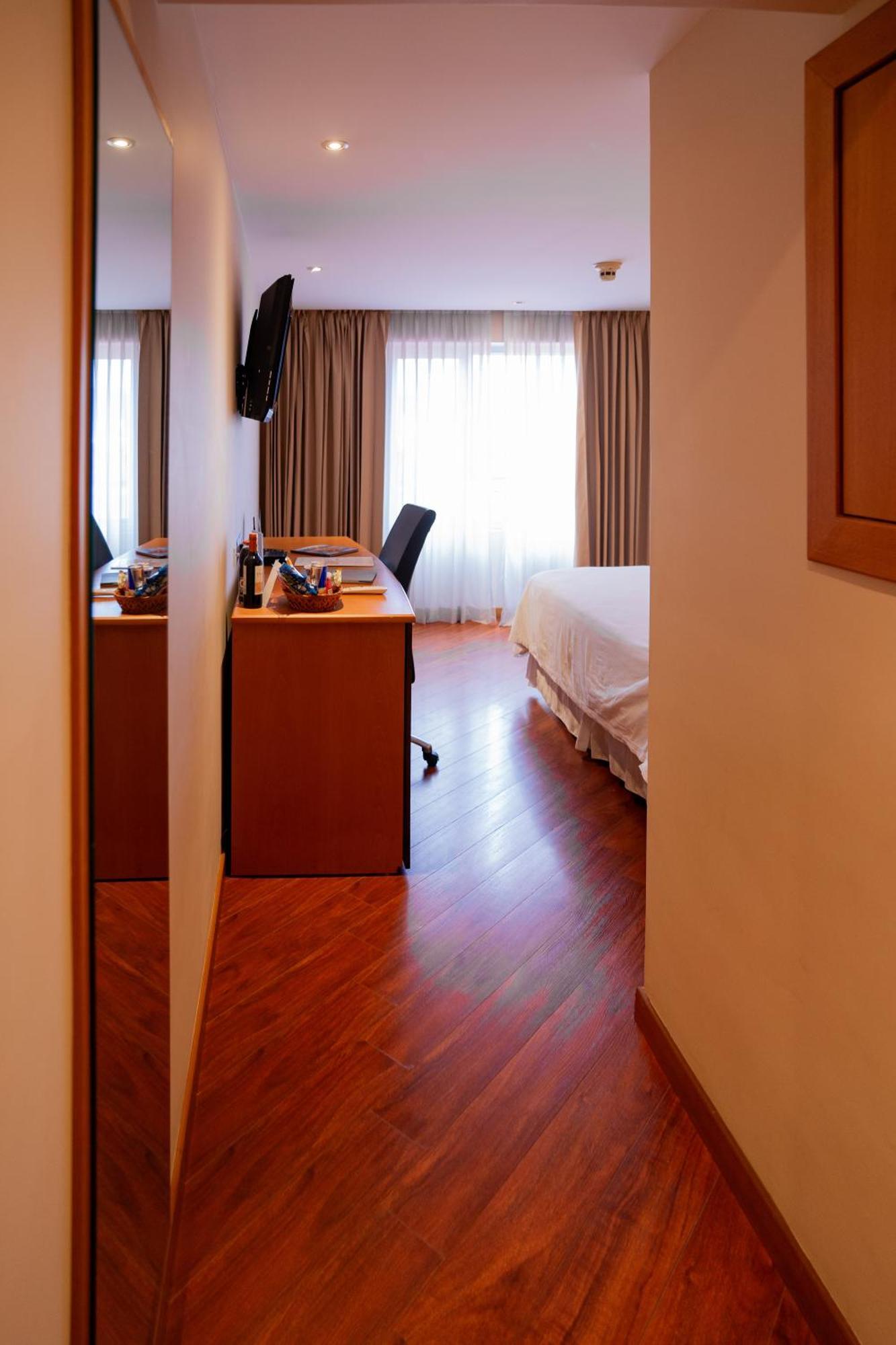El Dorado Hotel Куэнка Экстерьер фото